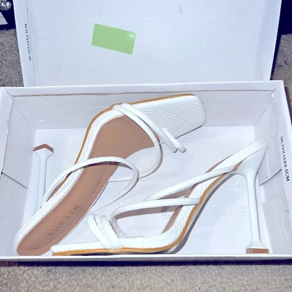 Heels - Picture 1 of 1